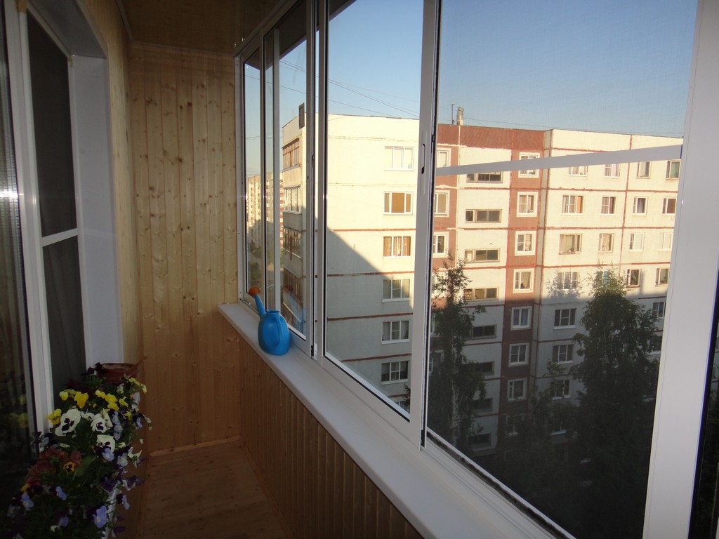 Остекление балконов в Томске и Северске остекление балконов и лоджий под ключ цена внутренняя отделка балкона фото